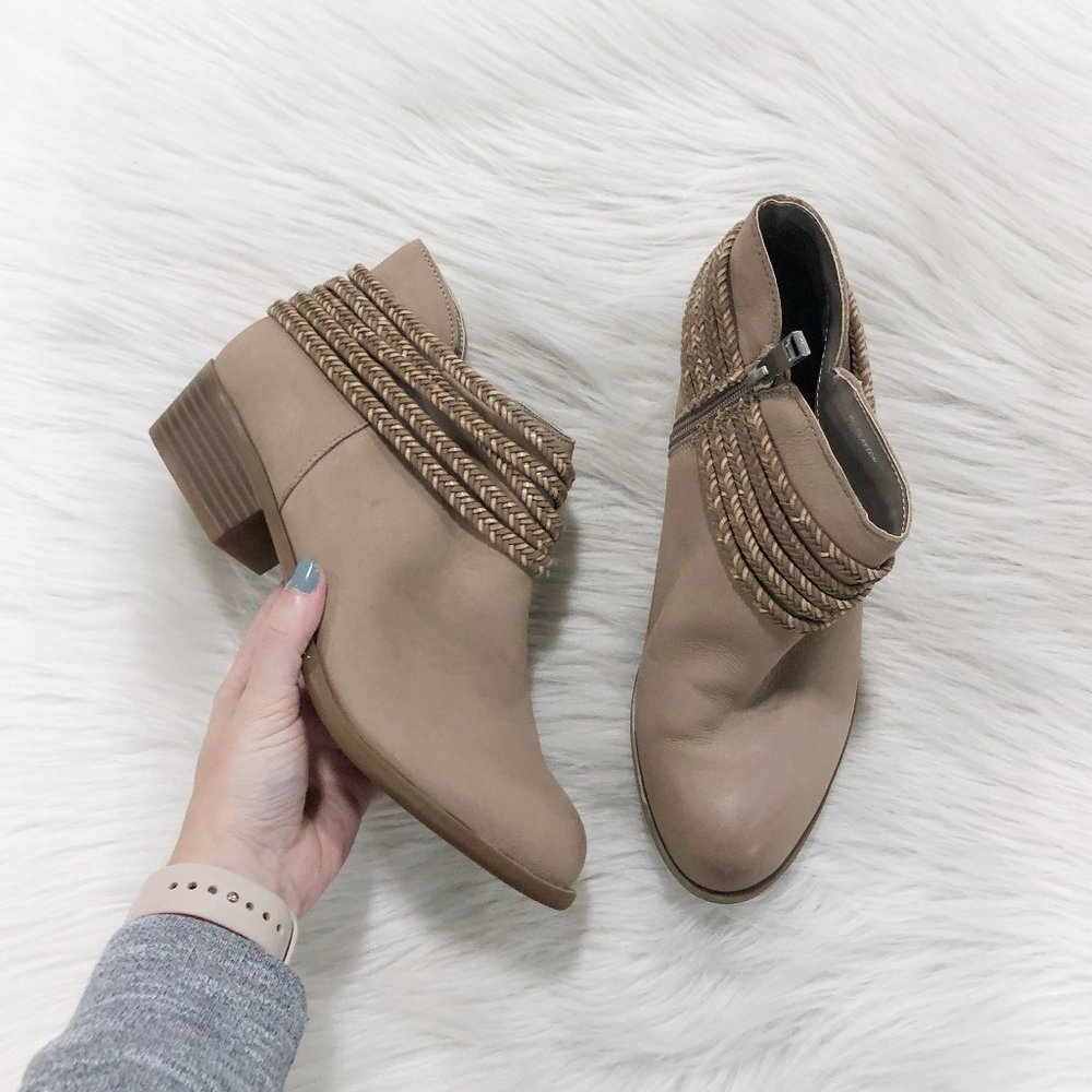 BCBGENERATION Craftee Tan Leather Ankle Boot SZ 38